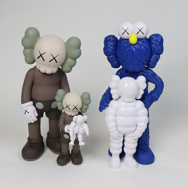 MEDICOM TOY - KAWS FAMILY BROWN/BLUE/WHITE当日発送