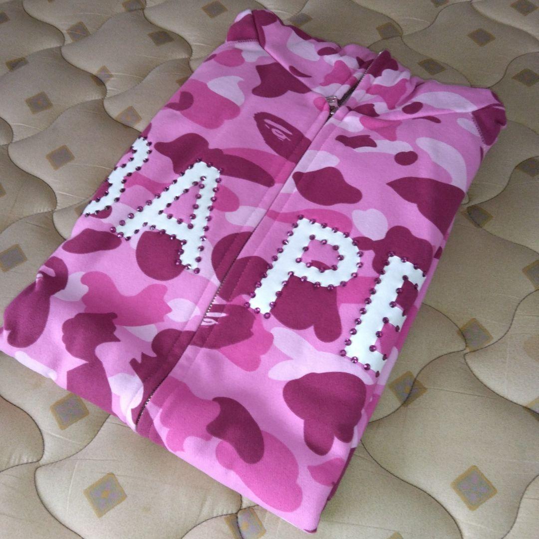A BATHING APEラインストーンBAPEロゴパーカー