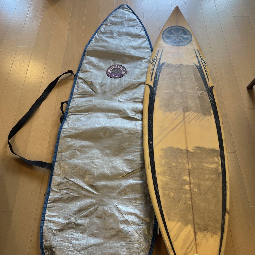 ショートボード6’4　サーフボード　ハードケース付き　新宿区引取限定