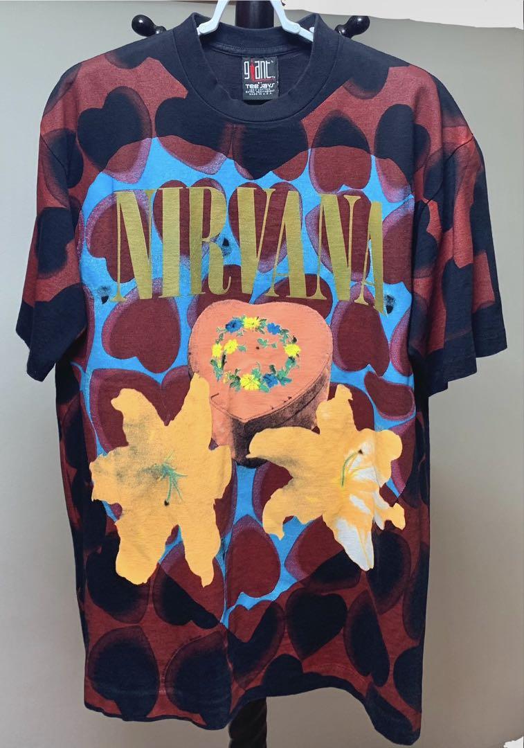 GIANT✳︎TEE JAYS NIRVANA HEART SHAPED BOX