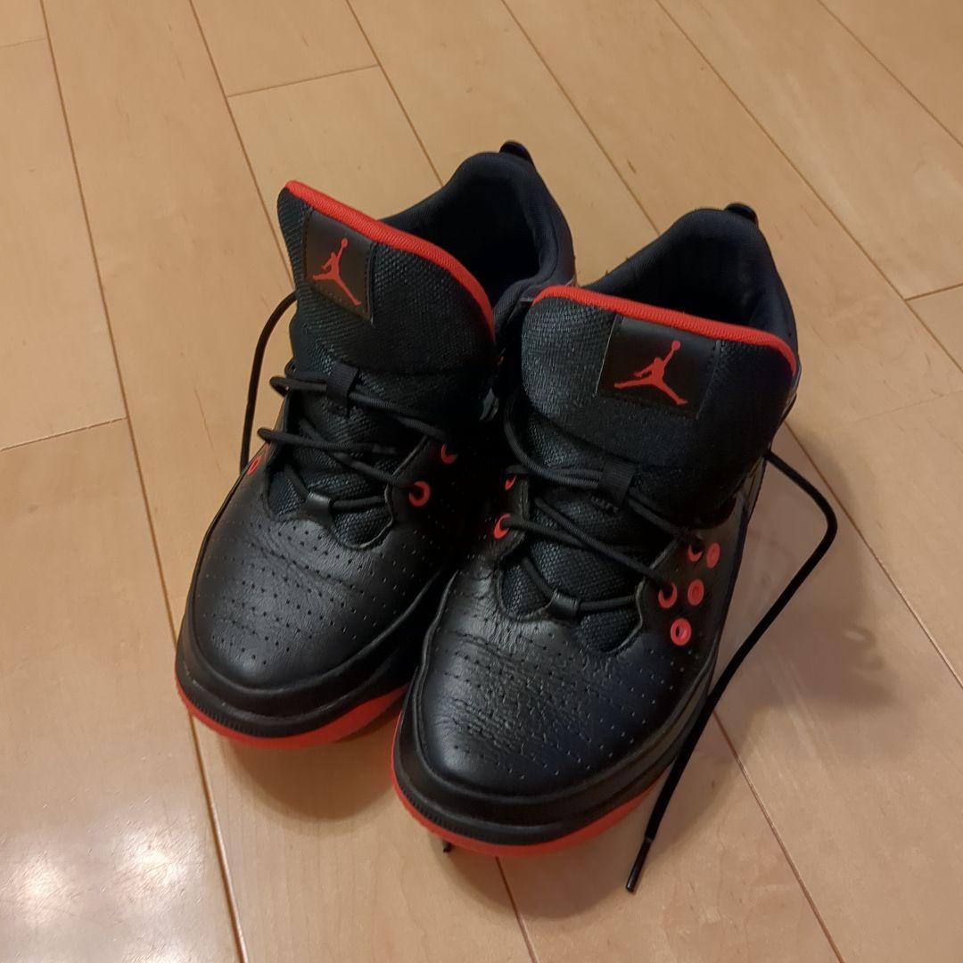 Jordan バスケットボールシューズ 黒/赤 メンズ