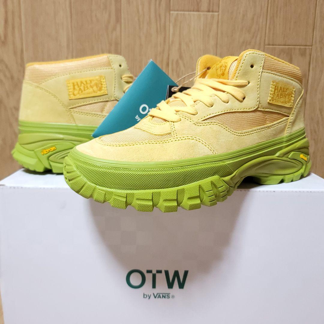 【US9.5】OTW by VANS/Half Cab Reissue 33.